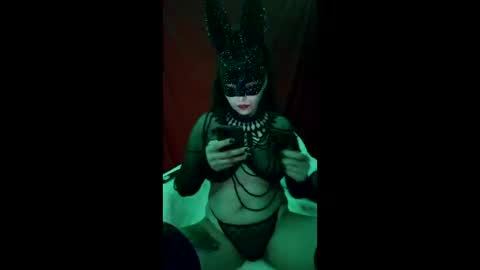 linameyer514718 online show from 03-04-26, 08:59