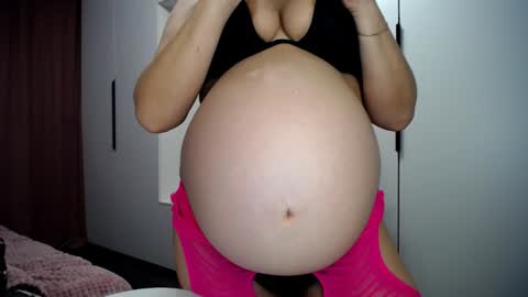 Lina Sparks online show from 12-09-24, 08:12