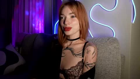 Snapshot of linavelle chatting on 05-15-26, 07:43 LinaVelle online show from 05-15-26, 07:43