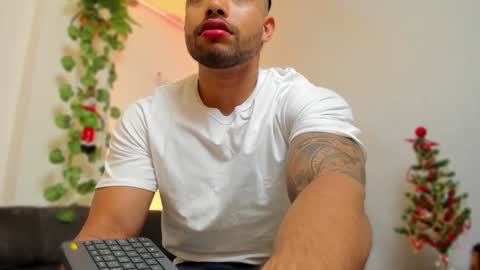Snapshot of lincom_amith chatting on 12-22-24, 05:23 lincom amith online show from 12-22-24, 05:23