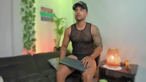 Snapshot of lincom_amith chatting on 02-21-25, 04:07 lincom amith online show from 02-21-25, 04:07