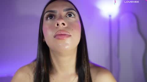 Snapshot of lincy_rios chatting on 04-24-26, 06:43 Lincy Rios online show from 04-24-26, 06:43