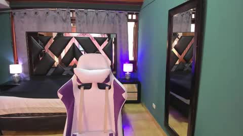  Linda  online show from 02-25-25, 06:09