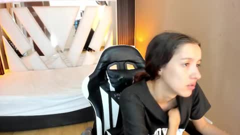  Linda  online show from 03-22-26, 02:31