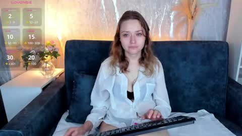 Linda  GMT2 Mon Tu Fri Sa Su  0300am-1000 am online show from 07-26-26, 01:14