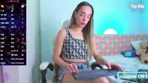Linda online show from 06-26-26, 05:01