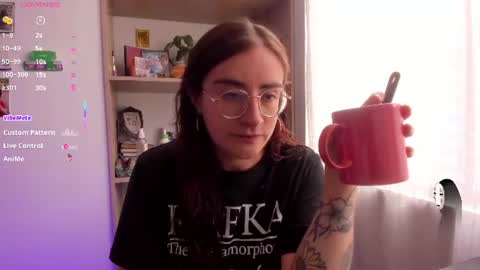 Giggles  online show from 07-10-26, 03:25