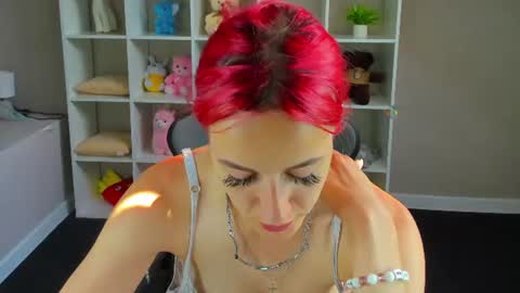 Linda online show from 07-27-26, 08:21