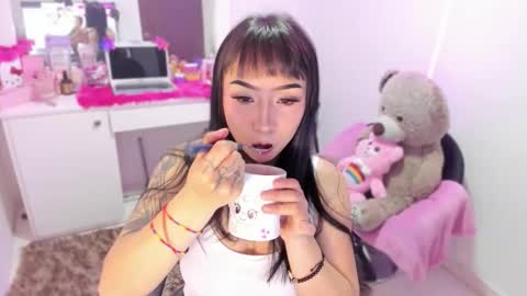 Lindaa maria  online show from 11-19-25, 07:08