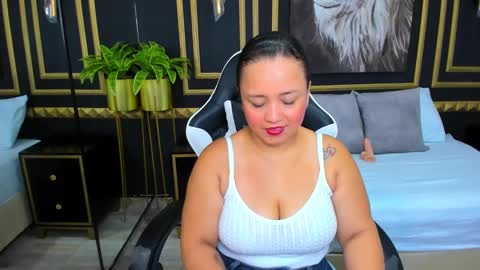 L I N D A online show from 02-01-25, 11:54