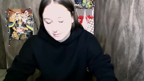 Snapshot of linda_s_ chatting on 10-01-25, 08:42 Linda online show from 10-01-25, 08:42