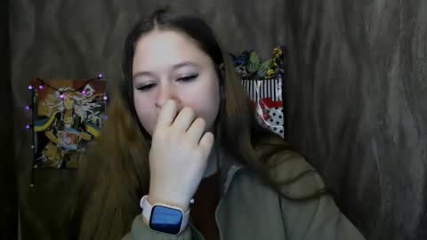 Snapshot of linda_s_ chatting on 10-15-25, 05:51 Linda online show from 10-15-25, 05:51