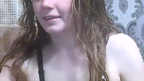 LindaAhSkysX online show from 06-18-26, 09:19