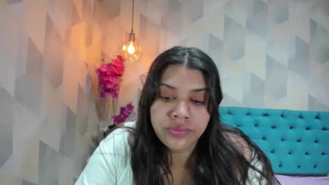 Snapshot of lindabreexlove chatting on 06-10-26, 12:26 online show from 06-10-26, 12:26