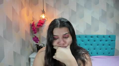 Snapshot of lindabreexlove chatting on 06-24-26, 11:31 online show from 06-24-26, 11:31