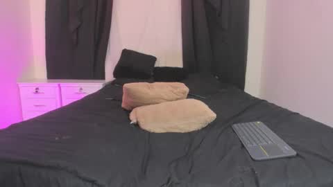 ig linda cw2 online show from 03-04-25, 04:30