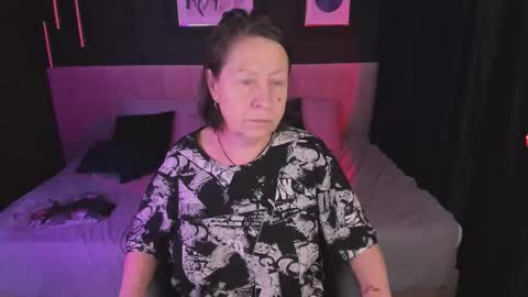 Snapshot of lindahottie chatting on 03-03-26, 05:13 Linda online show from 03-03-26, 05:13