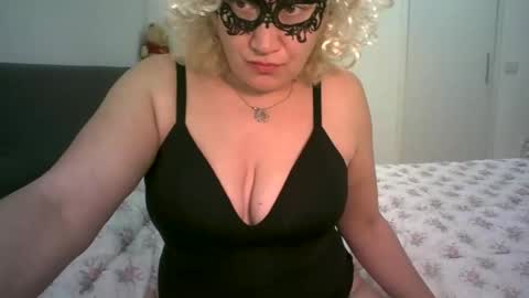 LindaXSmile online show from 02-15-25, 01:42