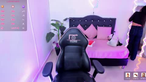 Linda  online show from 05-12-26, 03:03