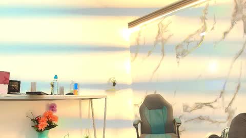  Lindsey  online show from 02-04-26, 12:33