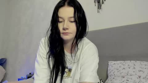 Lina online show from 01-15-26, 07:57