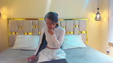 ling ling24 online show from 10-09-25, 03:04