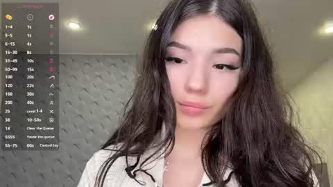 Lira online show from 07-19-26, 09:40