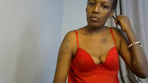 Snapshot of linniecarol chatting on 10-30-25, 06:41 Linniecarol online show from 10-30-25, 06:41