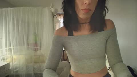 linuxgirlsudosu online show from 11-21-25, 02:38