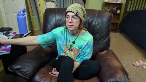 Linzy19 online show from 12-25-24, 02:35