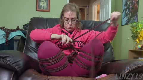 Linzy19 online show from 01-17-25, 05:08