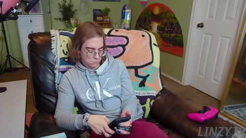 Linzy19 online show from 02-12-25, 03:16