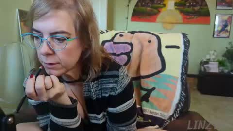 Linzy19 online show from 09-26-25, 02:43