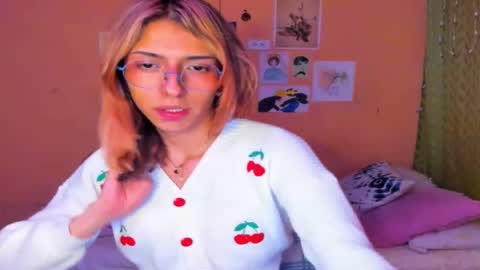 Snapshot of lio_rossue_ chatting on 12-04-25, 01:15 Lio Rouse online show from 12-04-25, 01:15