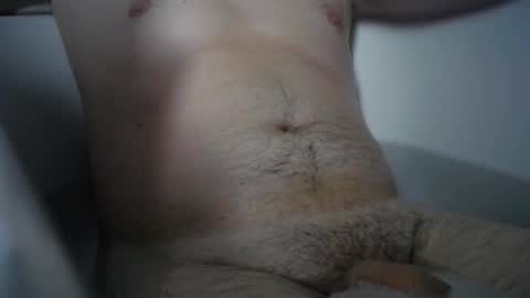 Snapshot of lion2662 chatting on 05-24-26, 05:07 lion2662 online show from 05-24-26, 05:07
