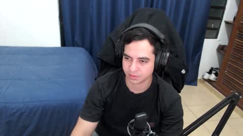 Snapshot of lionblake chatting on 04-13-26, 07:25 lionblake online show from 04-13-26, 07:25