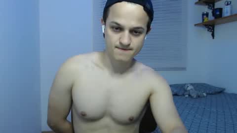 Lion Cluess online show from 10-28-25, 08:40