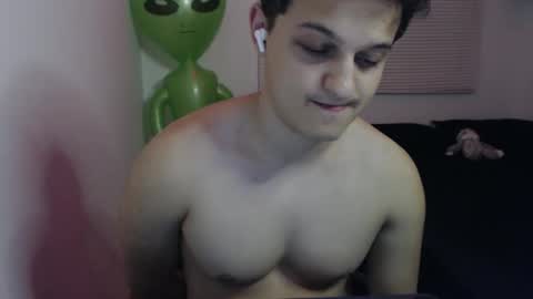 Lion Cluess online show from 03-17-26, 10:46