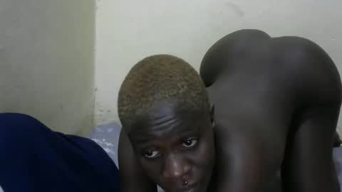 Snapshot of lioness_2 chatting on 05-27-26, 10:18 lioness online show from 05-27-26, 10:18