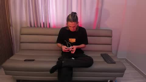 Lior evan online show from 11-11-25, 11:43