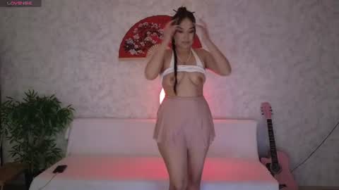 Snapshot of liora_rei chatting on 07-24-26, 06:00 Liora online show from 07-24-26, 06:00