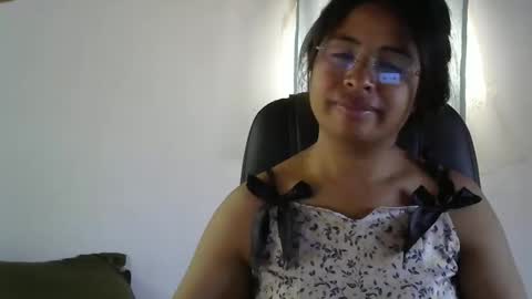 liora online show from 03-26-26, 03:56