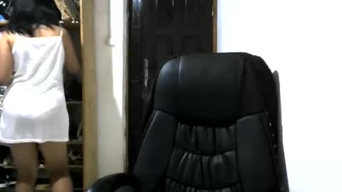 liora online show from 06-01-26, 02:35