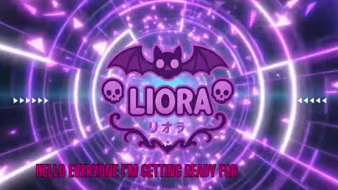 im Liora uwu   online show from 10-13-25, 12:21
