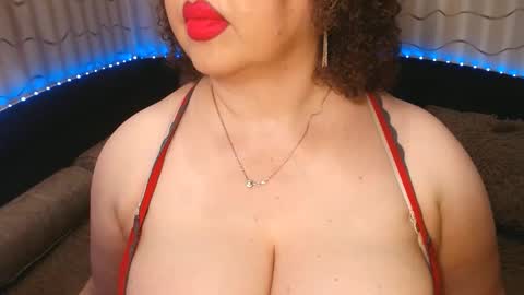 Snapshot of lipsaddiction chatting on 05-31-26, 10:00 LIpsAddiction online show from 05-31-26, 10:00