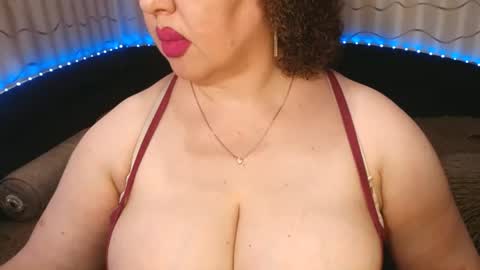 Snapshot of lipsaddiction chatting on 06-16-26, 01:03 LIpsAddiction online show from 06-16-26, 01:03