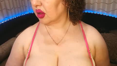 Snapshot of lipsaddiction chatting on 06-23-26, 01:42 LIpsAddiction online show from 06-23-26, 01:42