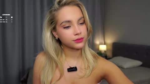 Amelia online show from 02-25-25, 01:09