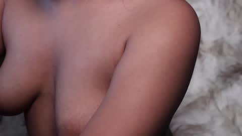 Snapshot of lireesa chatting on 01-21-25, 06:54 Lire online show from 01-21-25, 06:54