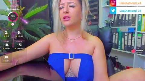 Snapshot of lisa2018 chatting on 01-24-25, 02:07 lisa online show from 01-24-25, 02:07